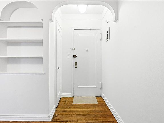 4th image of 111-39 76th Rd APT A7