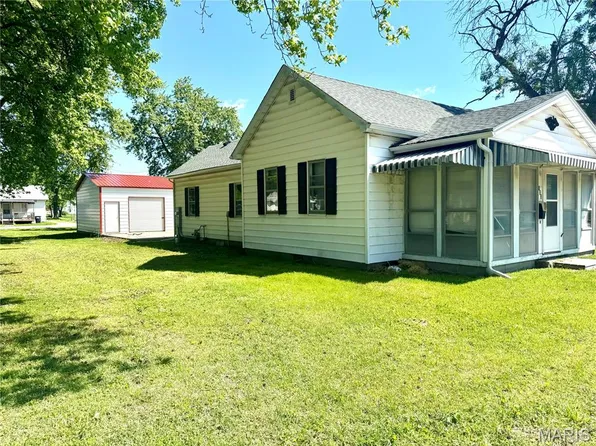 123 W South St, Litchfield, IL 62056