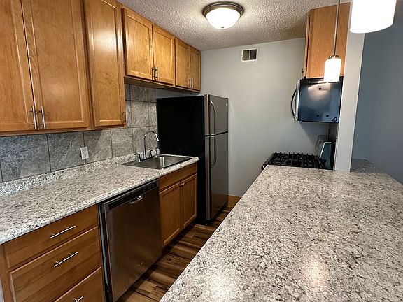 4th image of 3506 Jackson St #4