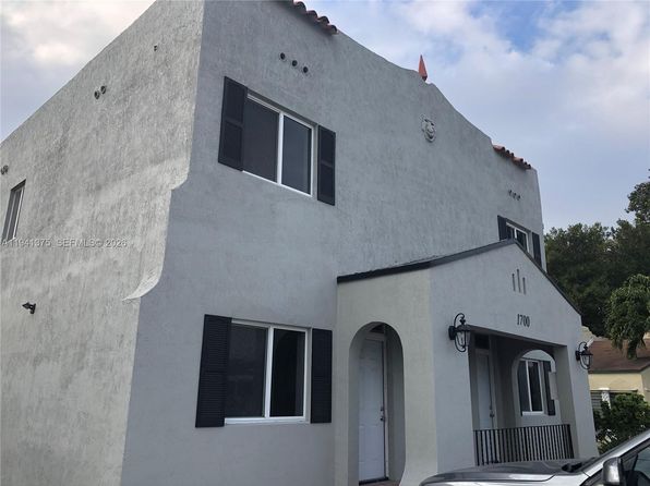 1700 NW 22nd Ct APT 1