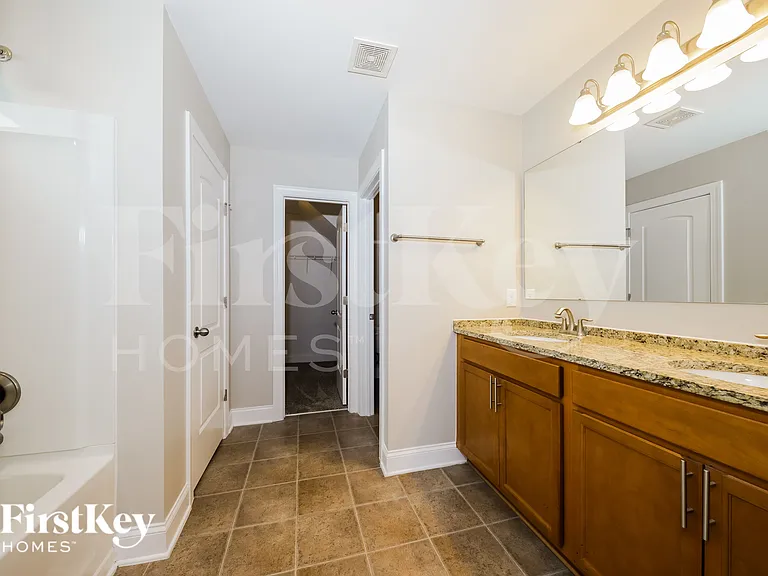 117 Saintsbury Pl — Photo 12