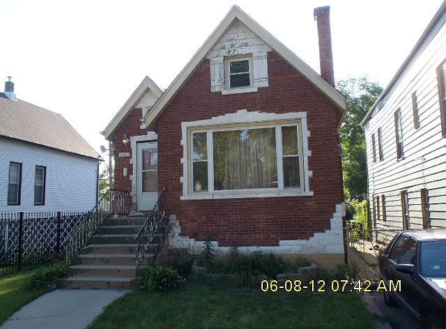 1st image of 2321 S Kirkland Ave