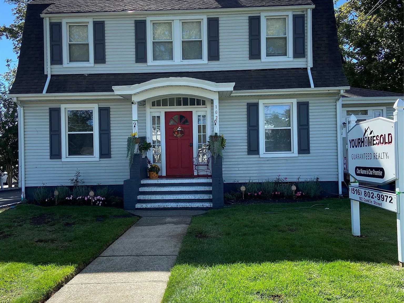 2 bed, 1.0 bath, 875 sqft, $3,200 — Photo 2