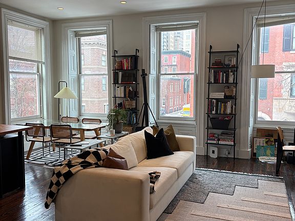 2nd image of 1836 Delancey St APT 4