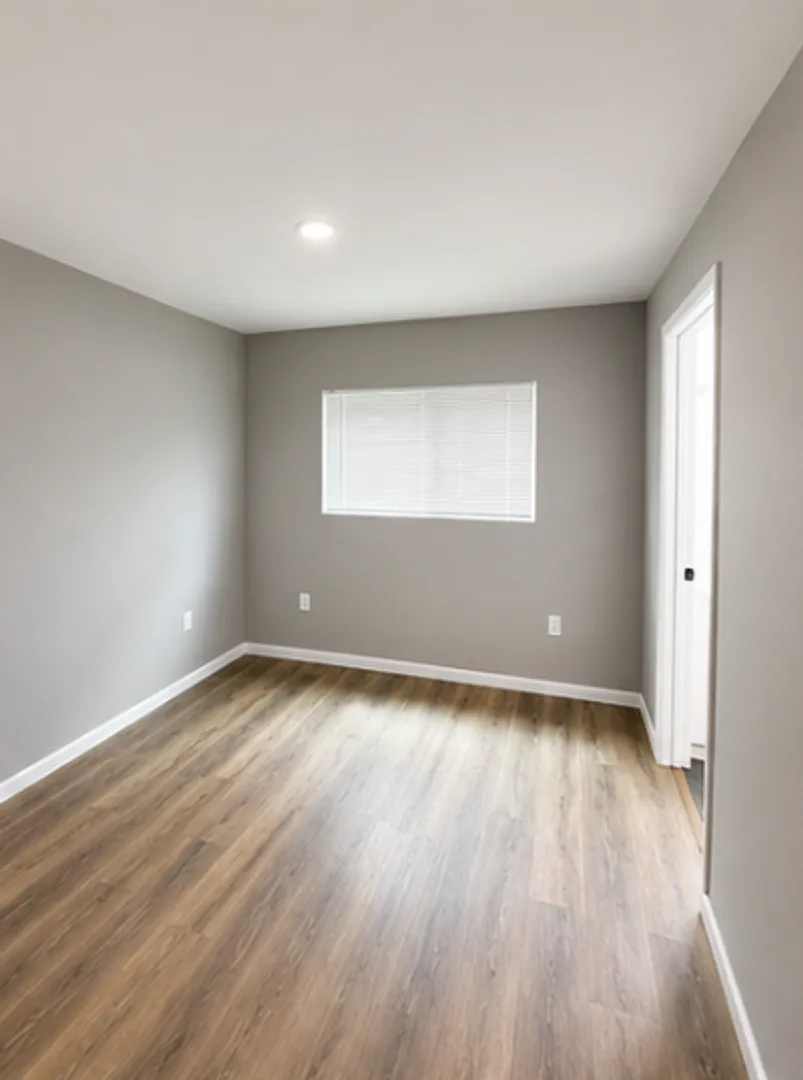 2915 Martin Luther King Jr Way — Photo 4