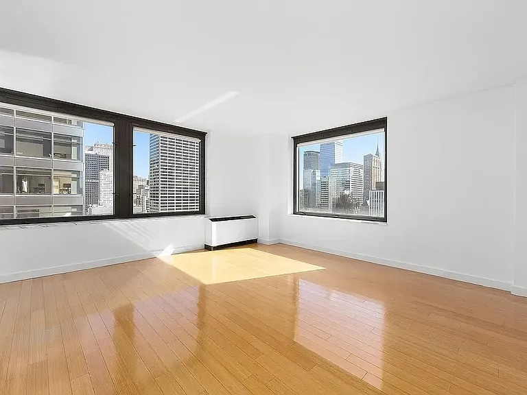 100 W 39th St #38D — Photo 4