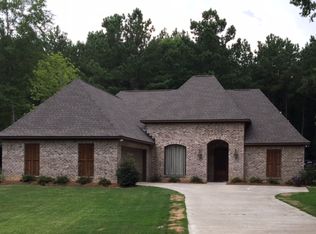 1146 Sanctuary Dr, Brandon, MS 39042