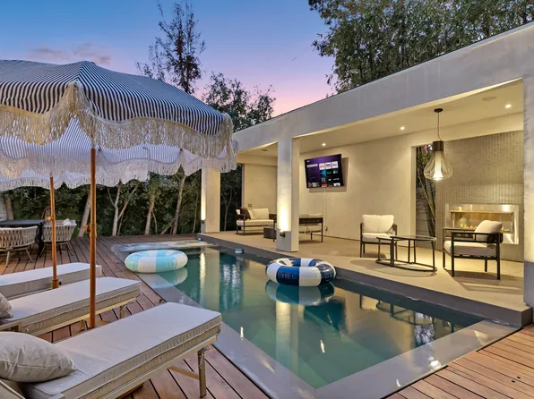 103 N Laurel Ave, Los Angeles, CA 90048