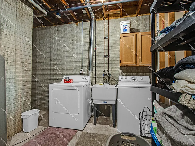 14292 Westman Dr — Photo 35