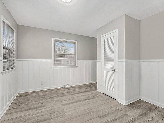 3rd image of 7367 Terrace Ln