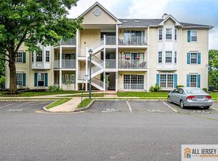 298 Wimbeldon Ct, North Brunswick, NJ 08902