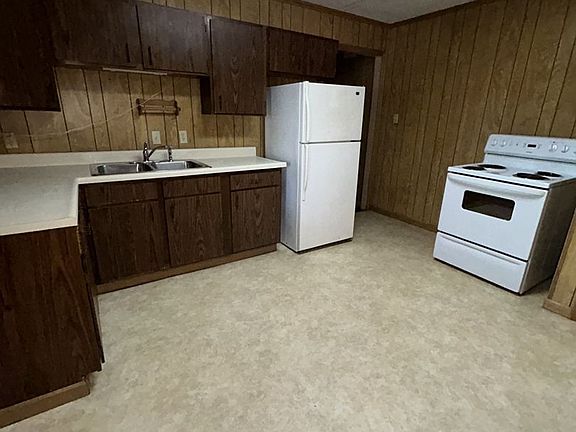 4th image of 825 S Cherokee St APT 16