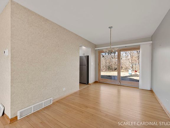 4th image of 3620 Sterling Rd