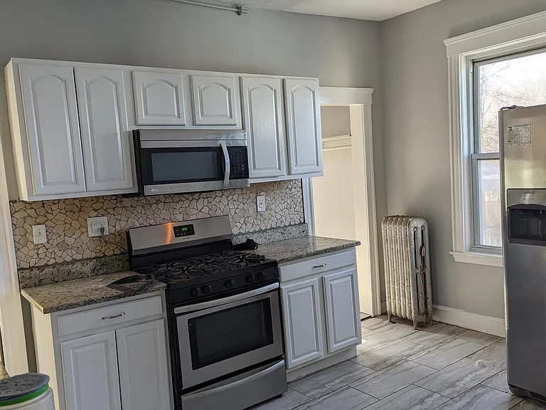 31 Woolson St #1 — Photo 9