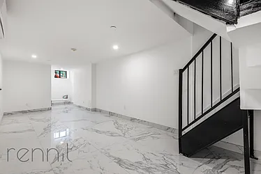 Rented by Rennit Inc.