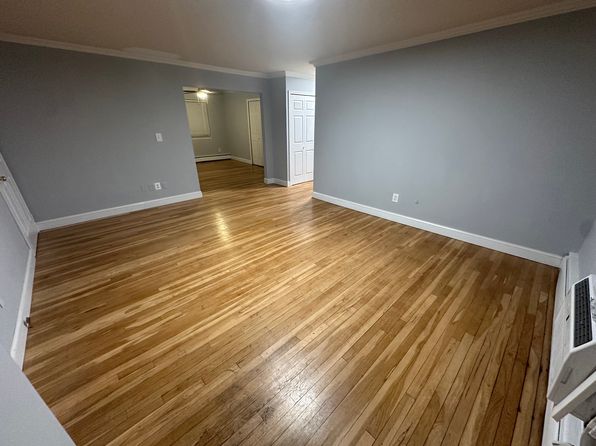 (undisclosed Address)