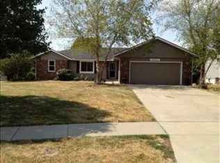 2805 SW Ancaster Rd, Topeka, KS 66614