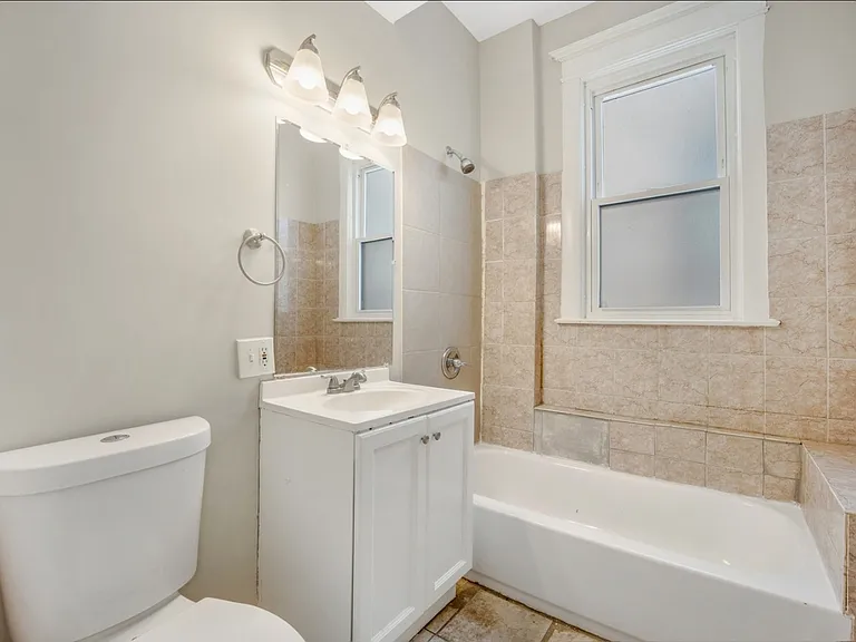 1336 S Washtenaw Ave #2 — Photo 8