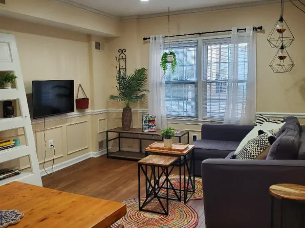 1810 Swann St NW APT A, Washington, DC 20009