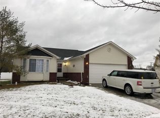 3009 Wild Orchid Ct, Burton, MI 48519