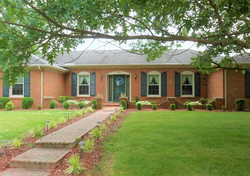 1st image of 20 Sheffield Ln