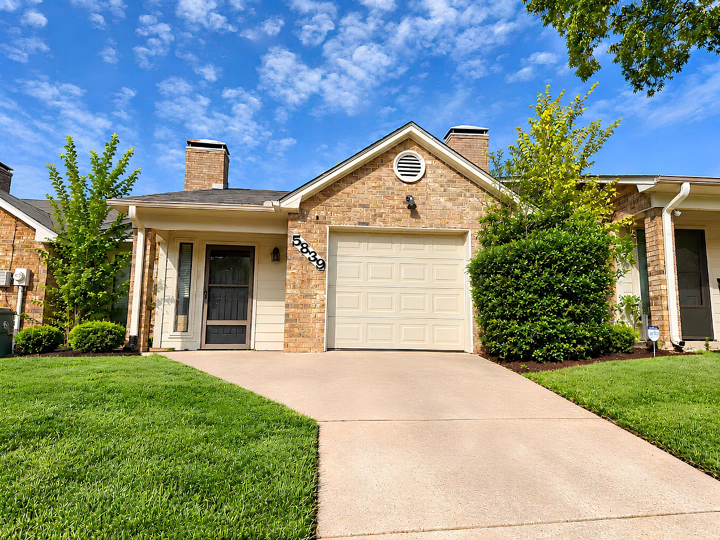5839 Creek Side Circle — Photo 1