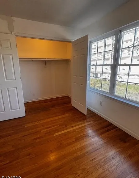 81-83 Hawthorne Ave #3 — Photo 16