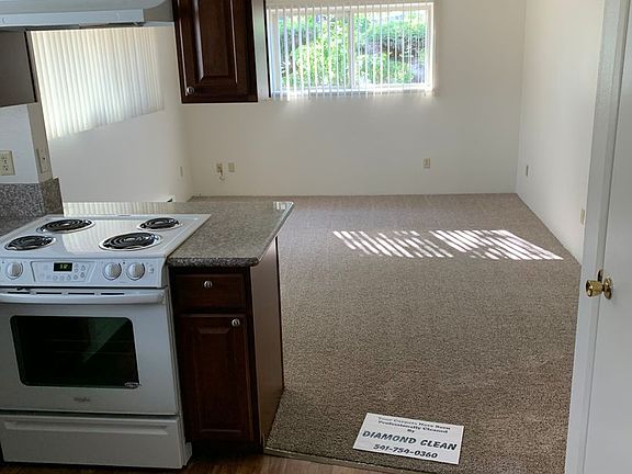 4th image of 1765 NW Van Buren Ave #62-01-4