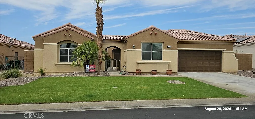 3 bed, 2.5 bath, 2072 sqft, $2,900 — Photo 1