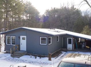 E2095 King Rd, Waupaca, WI 54981