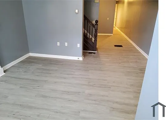 4 bed, $2,900 — Photo 4