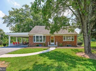 2147 Hunterstown Hampton Rd, New Oxford, PA 17350