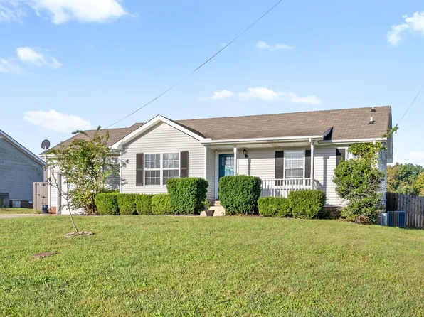 1324 Burchett Dr, Clarksville, TN 37042