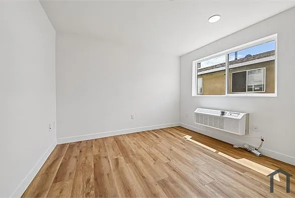 219 E 87th St #204 — Photo 10