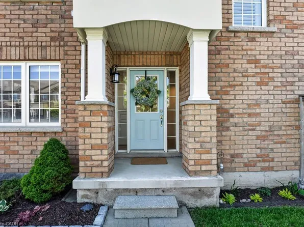 2 Kenridge Ter, Hamilton, ON L8J 0G4