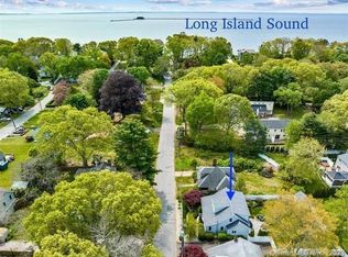 27 Broadway S, Westbrook, CT 06498