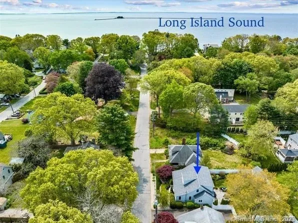 27 Broadway South, Westbrook, CT 06498