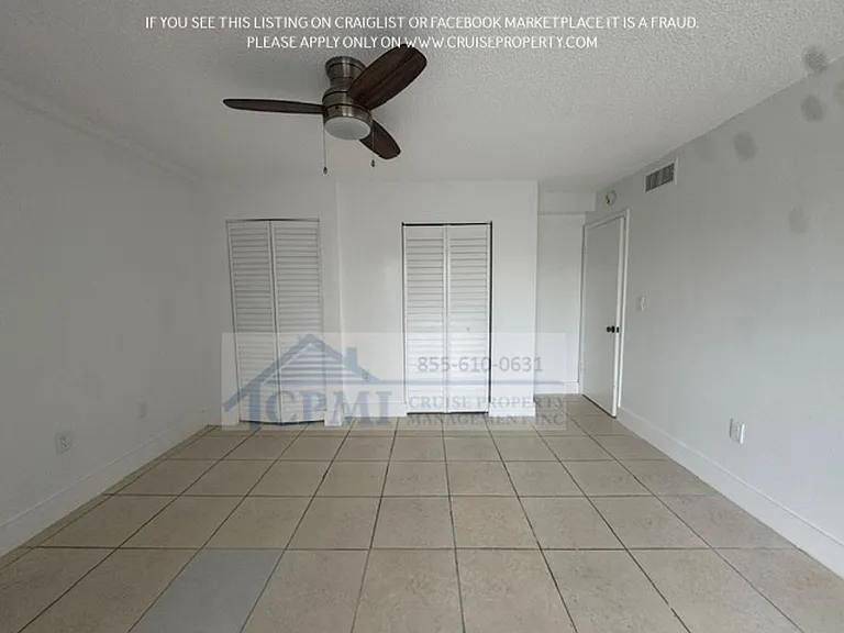 Casa Linda Apartments-3300 S Dixie Hwy — Photo 18