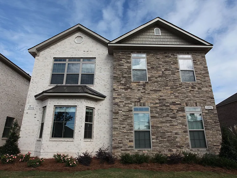 1094 Runningvine Ln — Photo 11