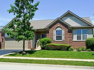 626 Tuscan View Dr, Elgin, IL 60124