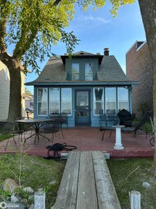 487 N Shore Dr, Clear Lake, IA, 50428