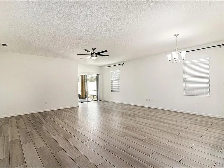 769 Forest Trace Cir — Photo 21
