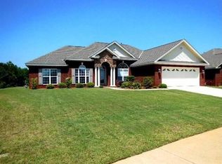 1335 Carson Dr, Prattville, AL 36067