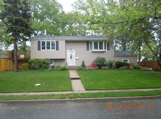 47 Victor Dr, East Northport, NY 11731