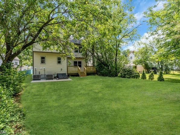 57 Berlant Ave, Linden City, NJ 07036