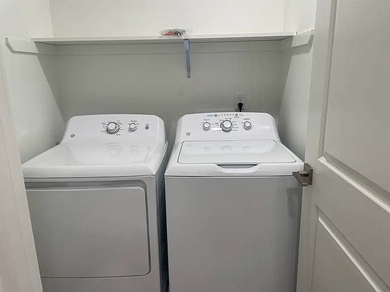 609 N Water St #401 — Photo 7