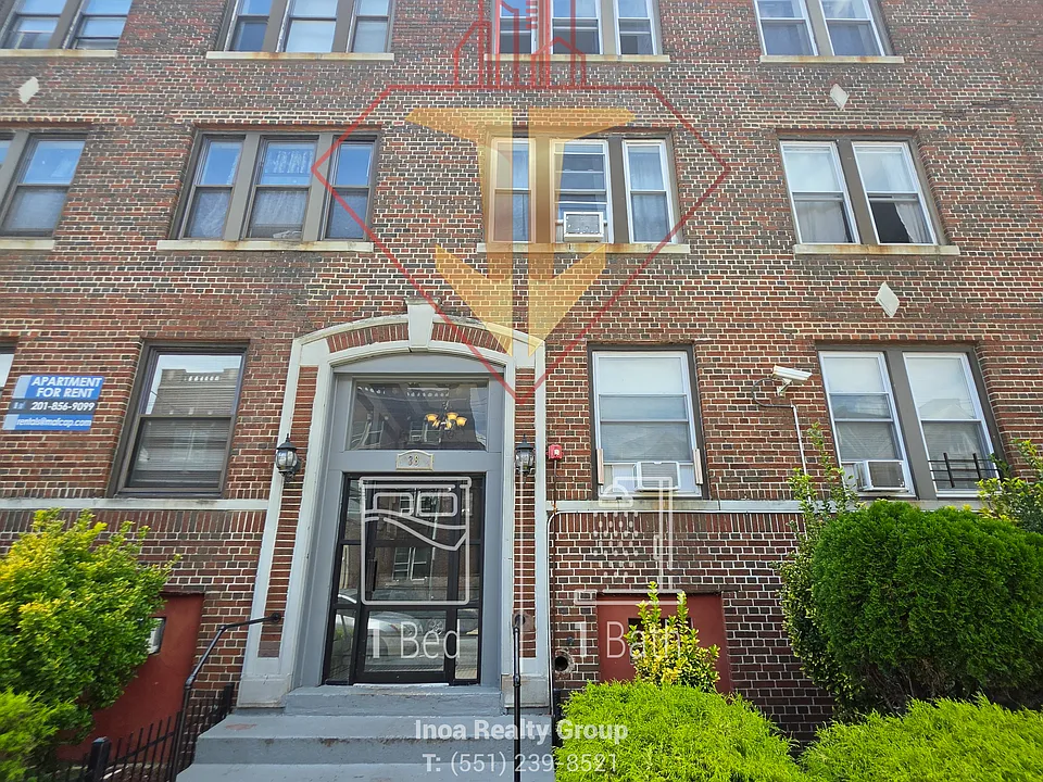 38 W 29th St #2D