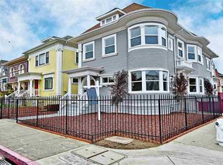 1129 Magnolia St, Oakland, CA 94607