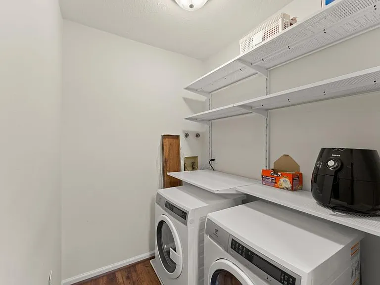 25312 Plantation Dr NE — Photo 30