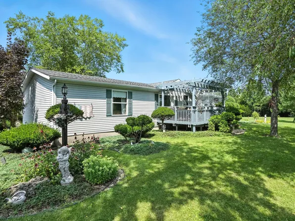 15338 Harrison St, Crown Point, IN 46307
